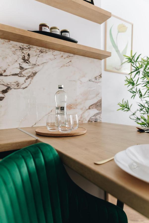 Tulip Apartment ออราแด ภายนอก รูปภาพ